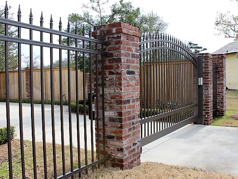 baton-rouge-wood-fence-builder-best-pools-la-002