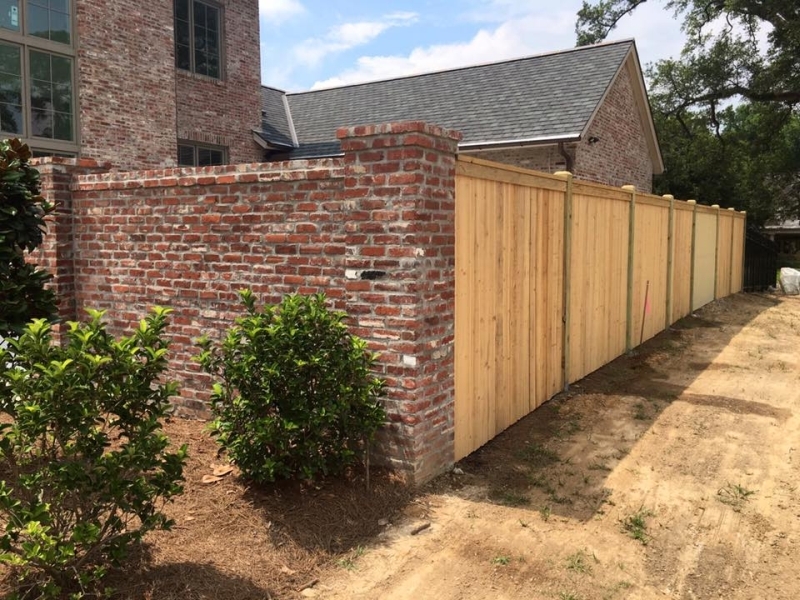 baton-rouge-wood-fence-builder-best-pools-la-003