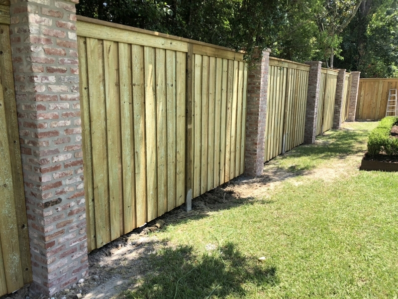 baton-rouge-wood-fence-builder-best-pools-la-004