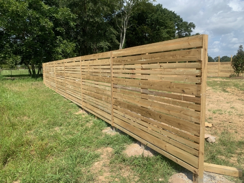 baton-rouge-wood-fence-builder-best-pools-la-010