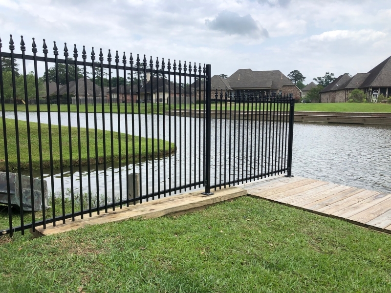 baton-rouge-wood-fence-builder-best-pools-la-006