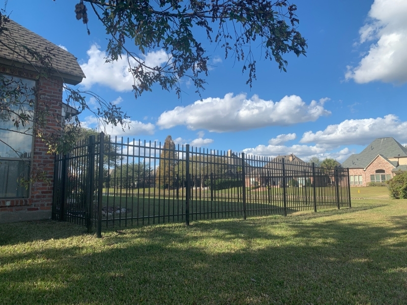 baton-rouge-wood-fence-builder-best-pools-la-007