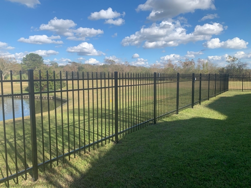 baton-rouge-wood-fence-builder-best-pools-la-010