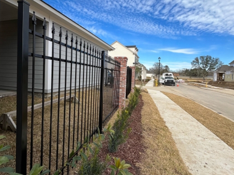 baton-rouge-wood-fence-builder-best-pools-la-012